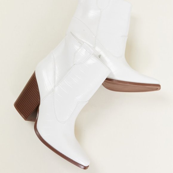 East Lion Corp Made to Groove Heeled Crocodile Western Booties - Picture 7 of 9